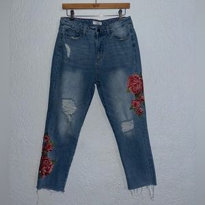 ✨Like New✨ Cello Juniors Fringed Fashionable Skinny Jeans.